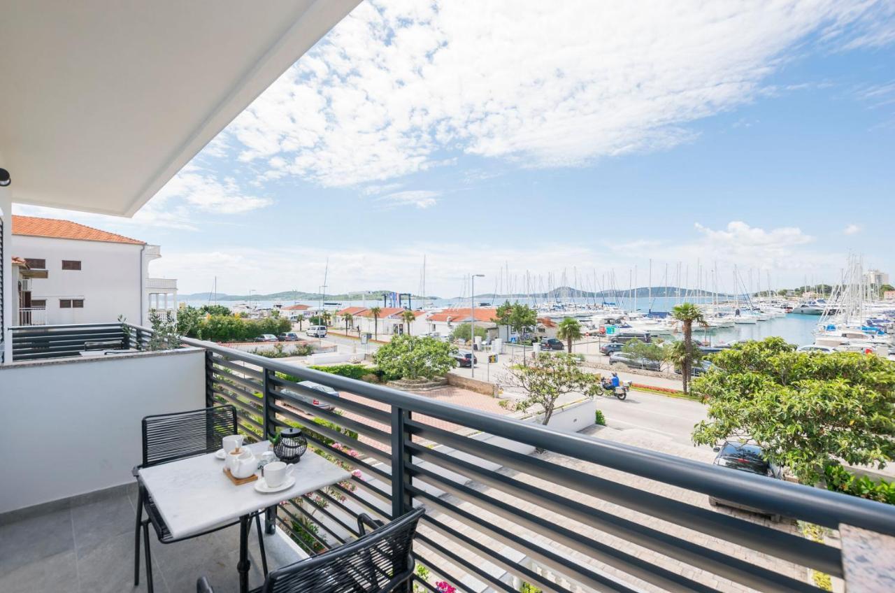 Apartments And Rooms Mare 沃迪切 外观 照片