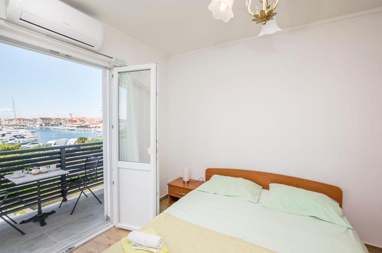 Apartments And Rooms Mare 沃迪切 外观 照片