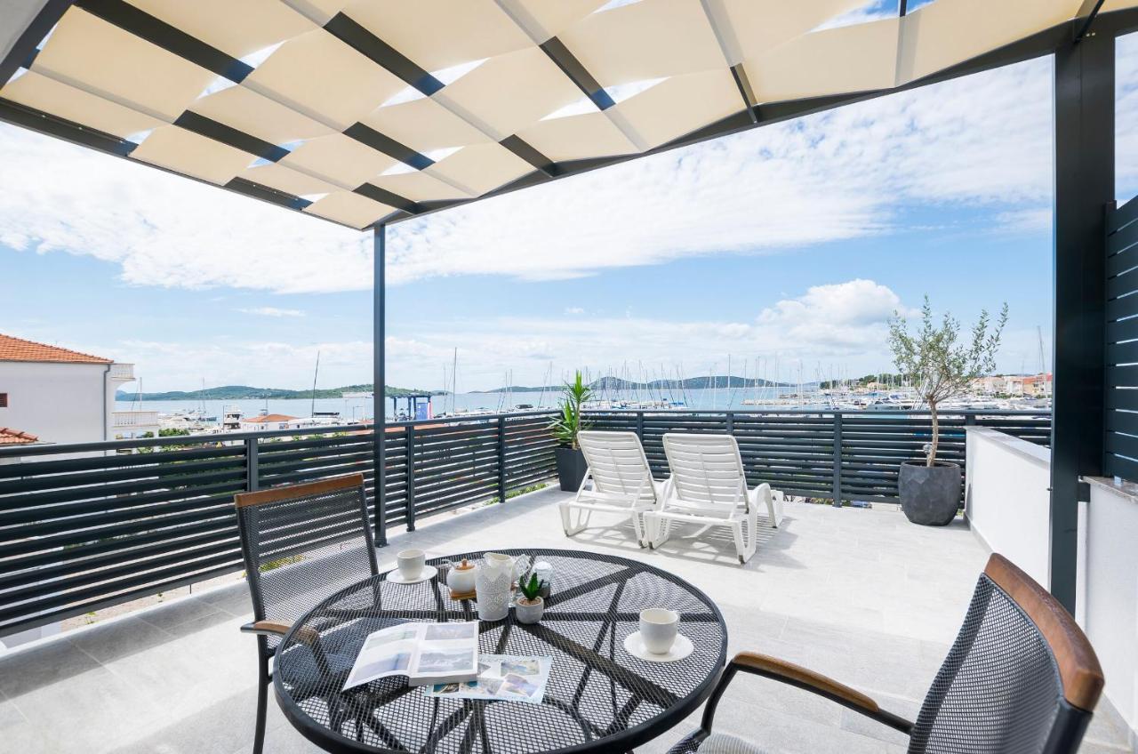 Apartments And Rooms Mare 沃迪切 外观 照片